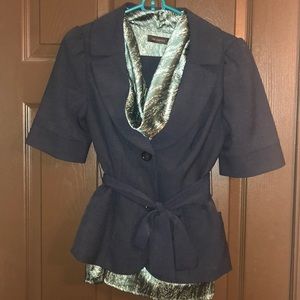 Adorable FULL SUIT SET! Jacket, blouse and pants